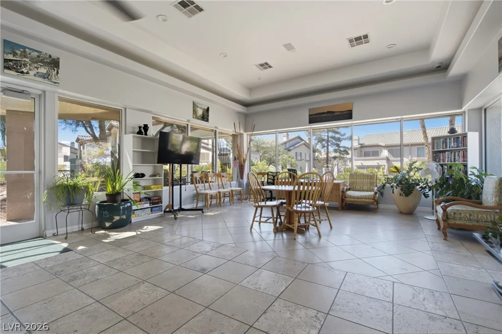 5710 Tropicana, Las Vegas, NV 89122