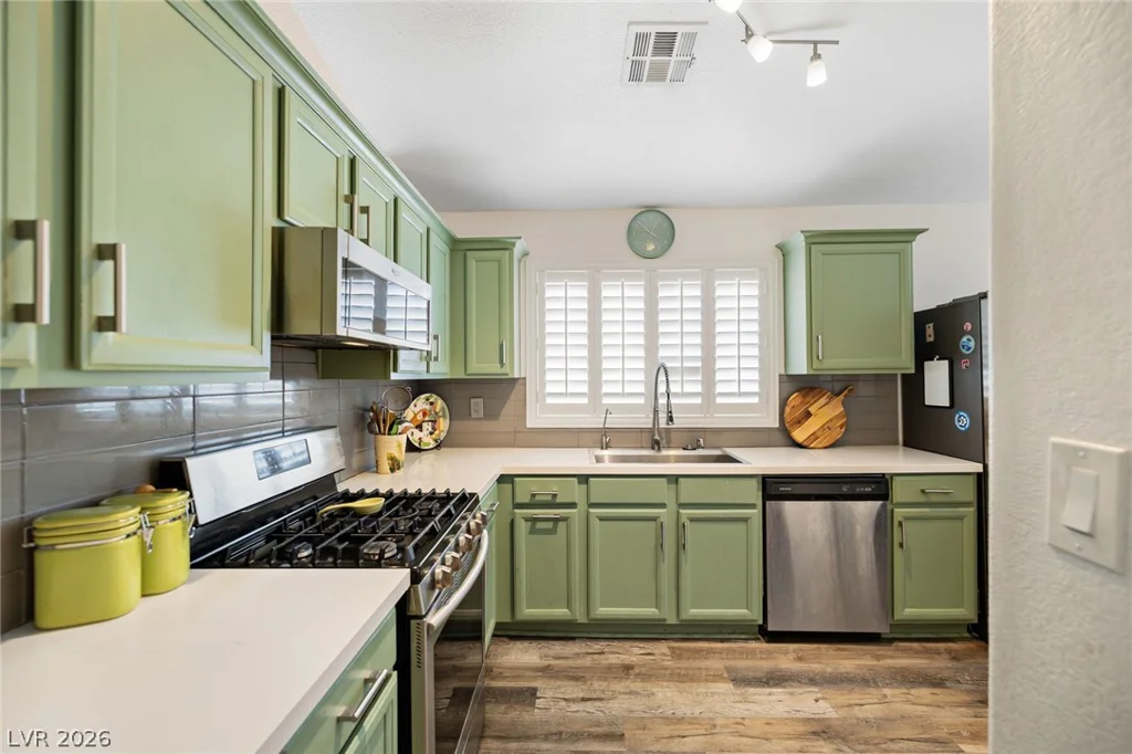 209 Sandpiper Village, Henderson, NV 89012
