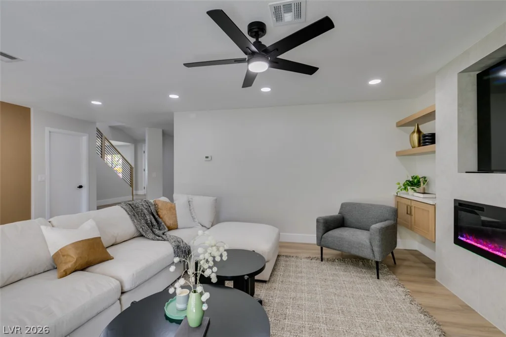 2729 Fire Water, Las Vegas, NV 89117