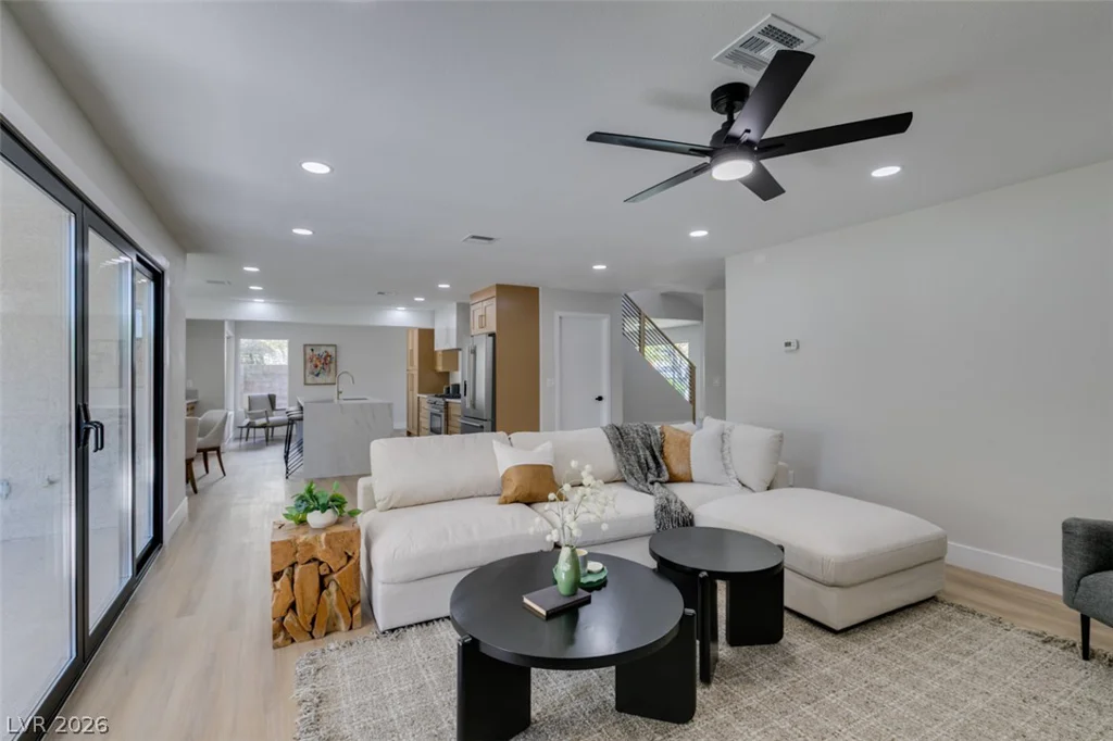 2729 Fire Water, Las Vegas, NV 89117