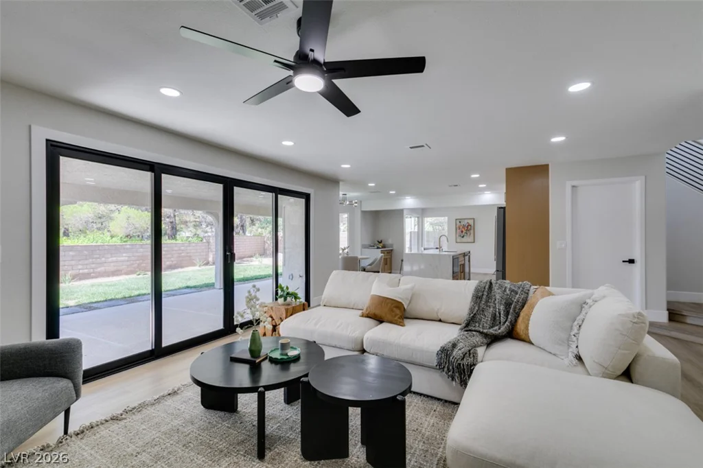 2729 Fire Water, Las Vegas, NV 89117