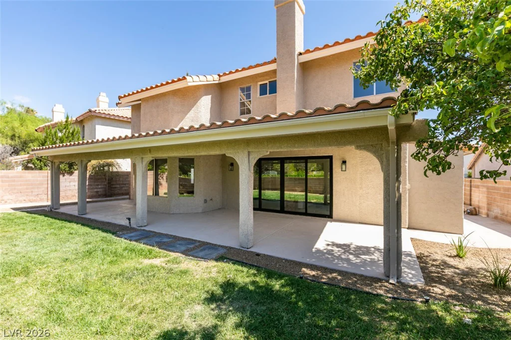 2729 Fire Water, Las Vegas, NV 89117