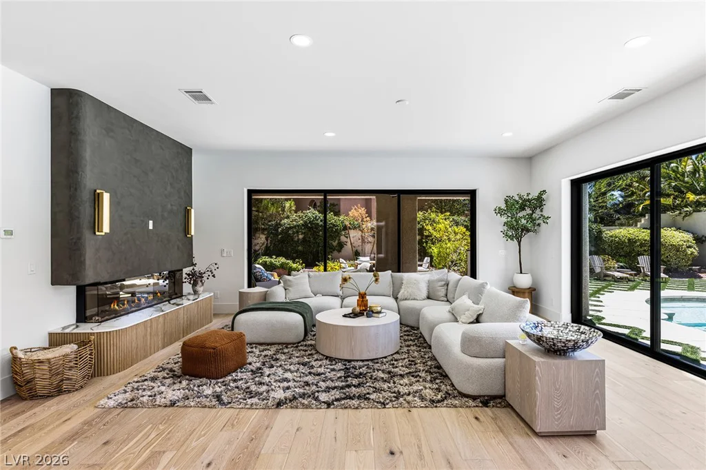 10205 Orkiney, Las Vegas, NV 89144
