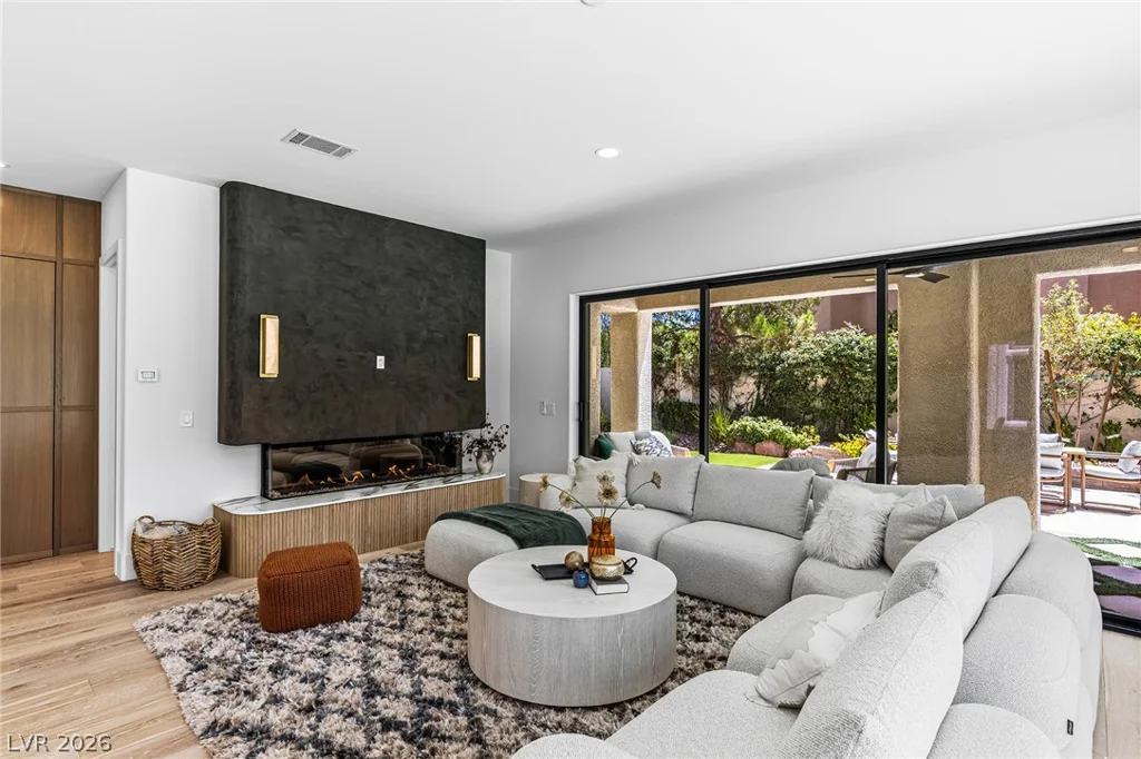 10205 Orkiney, Las Vegas, NV 89144