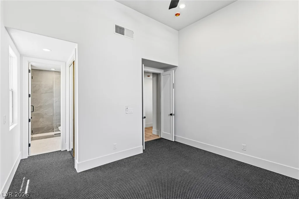 10205 Orkiney, Las Vegas, NV 89144