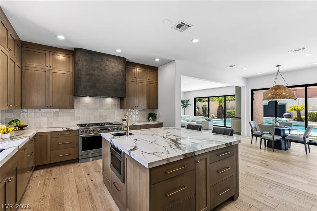 10205 Orkiney, Las Vegas, NV 89144