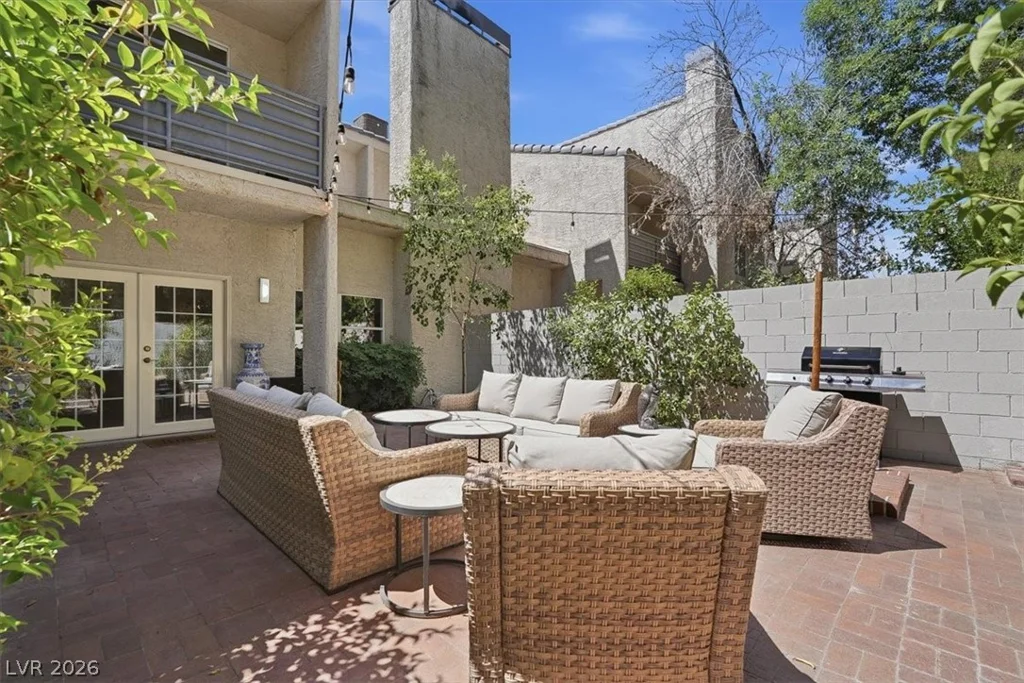 6250 Flamingo, Las Vegas, NV 89103