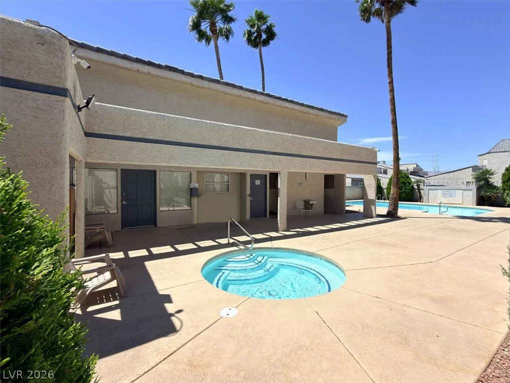 6250 Flamingo, Las Vegas, NV 89103