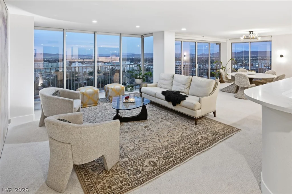 3111 Bel Air, Las Vegas, NV 89109