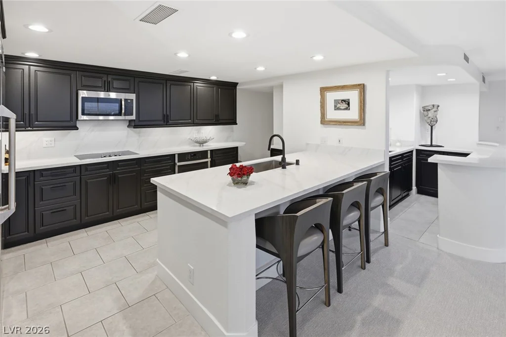 3111 Bel Air, Las Vegas, NV 89109