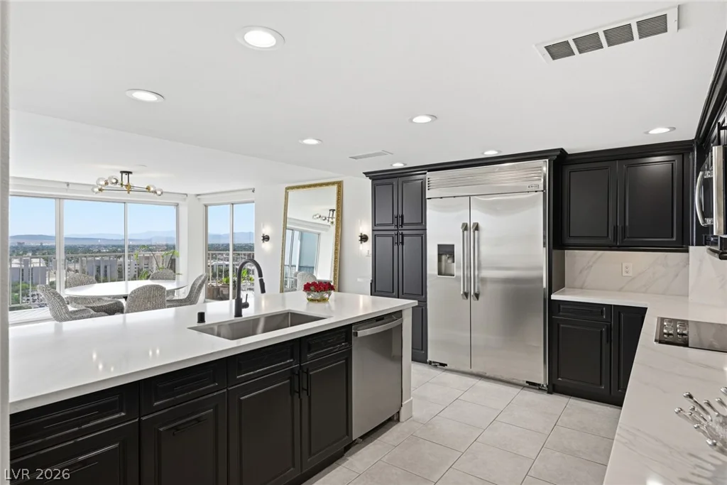 3111 Bel Air, Las Vegas, NV 89109