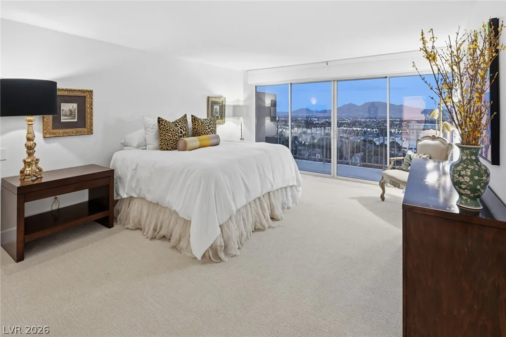 3111 Bel Air, Las Vegas, NV 89109