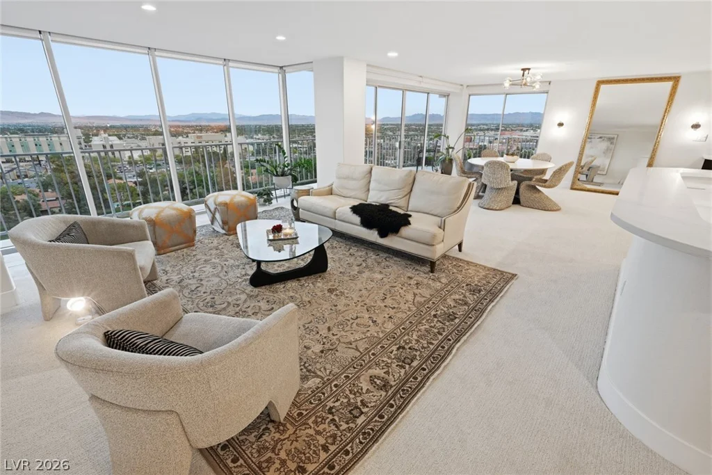 3111 Bel Air, Las Vegas, NV 89109