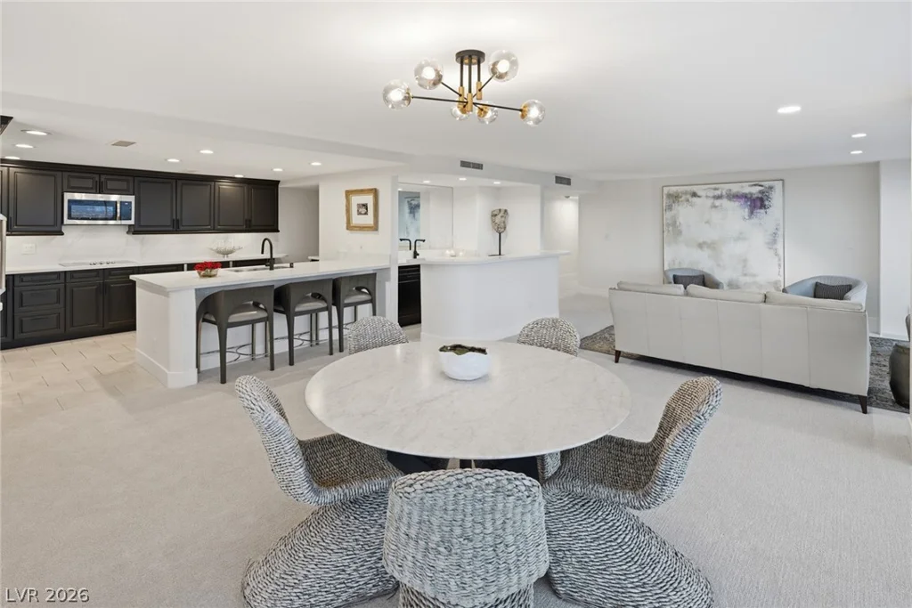 3111 Bel Air, Las Vegas, NV 89109