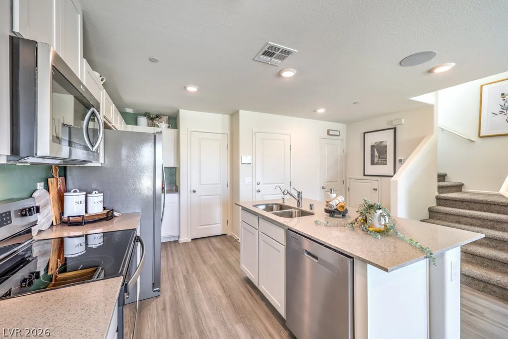 7368 Philip Cove, North Las Vegas, NV 89084