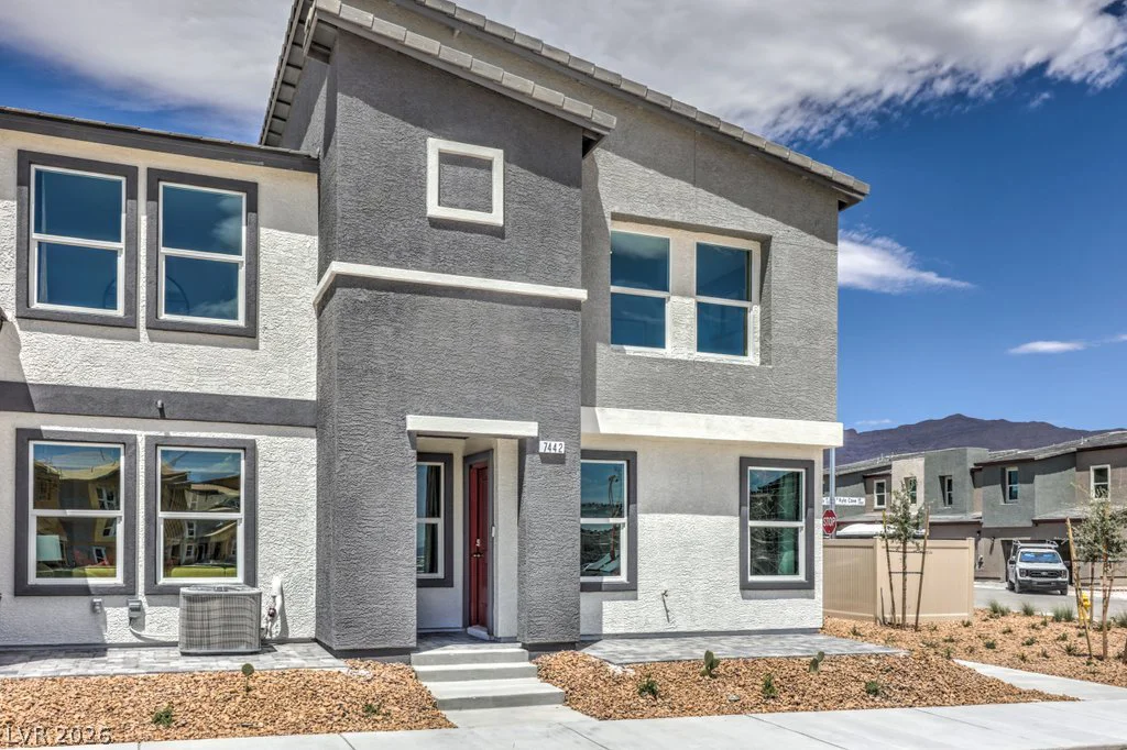 7368 Philip Cove, North Las Vegas, NV 89084