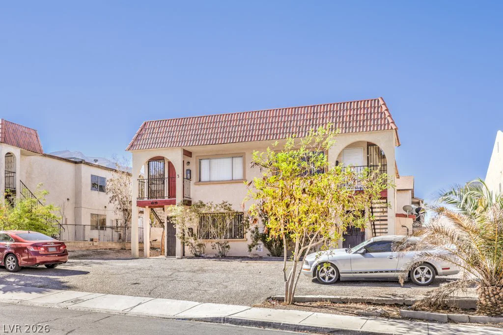 6979 Issac, Las Vegas, NV 89156