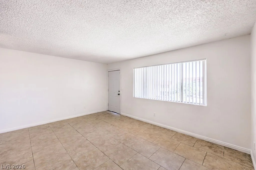 6979 Issac, Las Vegas, NV 89156