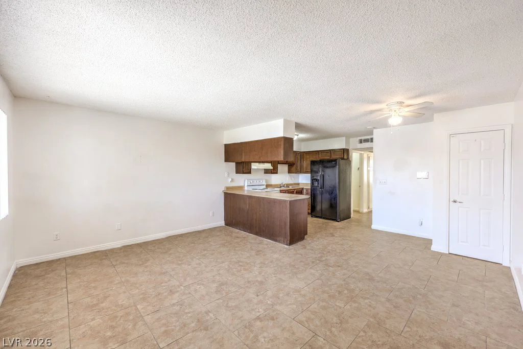 6979 Issac, Las Vegas, NV 89156