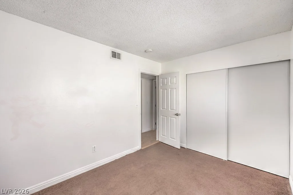 6979 Issac, Las Vegas, NV 89156