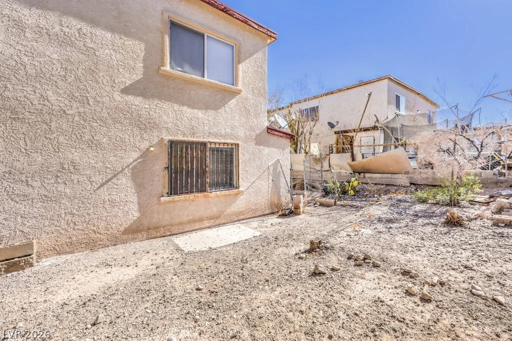 6979 Issac, Las Vegas, NV 89156