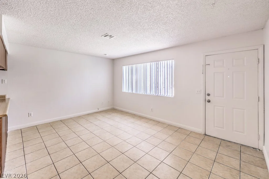 6979 Issac, Las Vegas, NV 89156