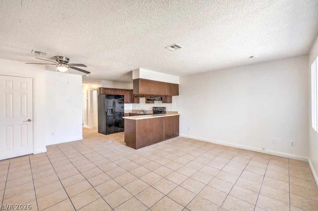 6979 Issac, Las Vegas, NV 89156