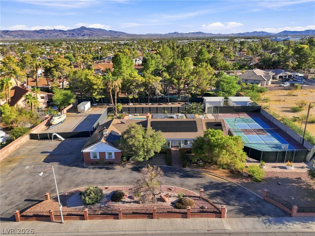 2825 Hacienda, Las Vegas, NV 89120