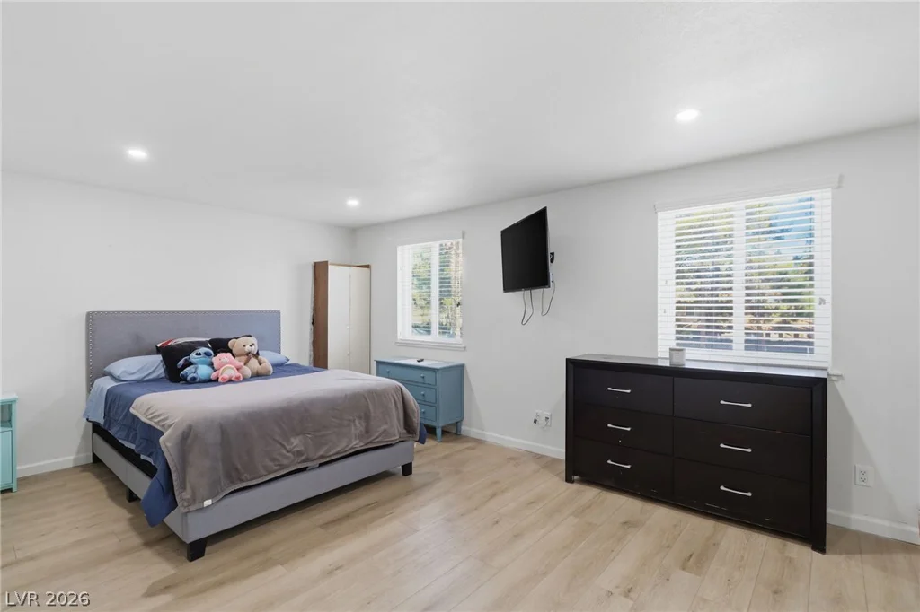 2825 Hacienda, Las Vegas, NV 89120