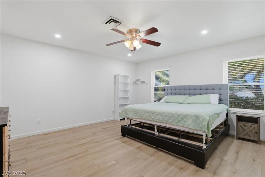 2825 Hacienda, Las Vegas, NV 89120