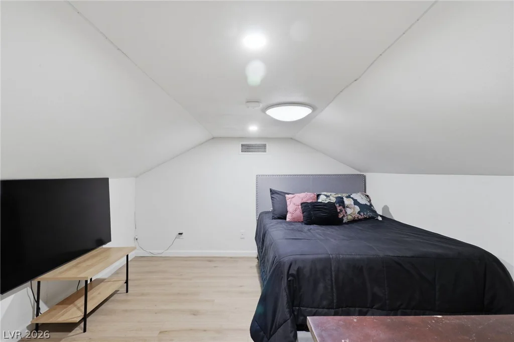 2825 Hacienda, Las Vegas, NV 89120
