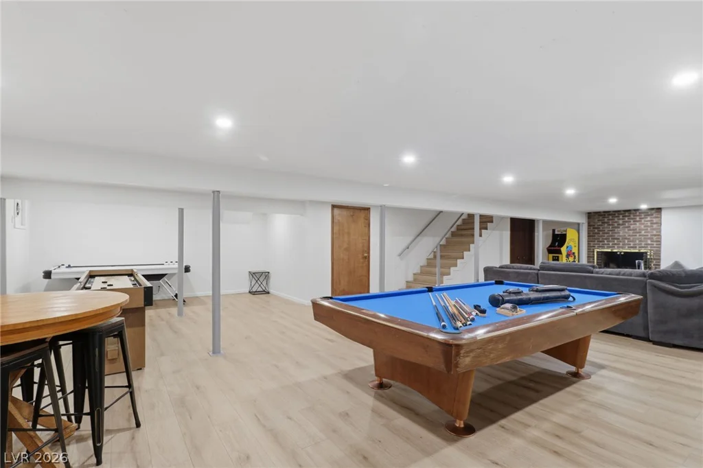 2825 Hacienda, Las Vegas, NV 89120