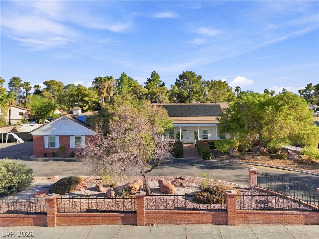 2825 Hacienda, Las Vegas, NV 89120