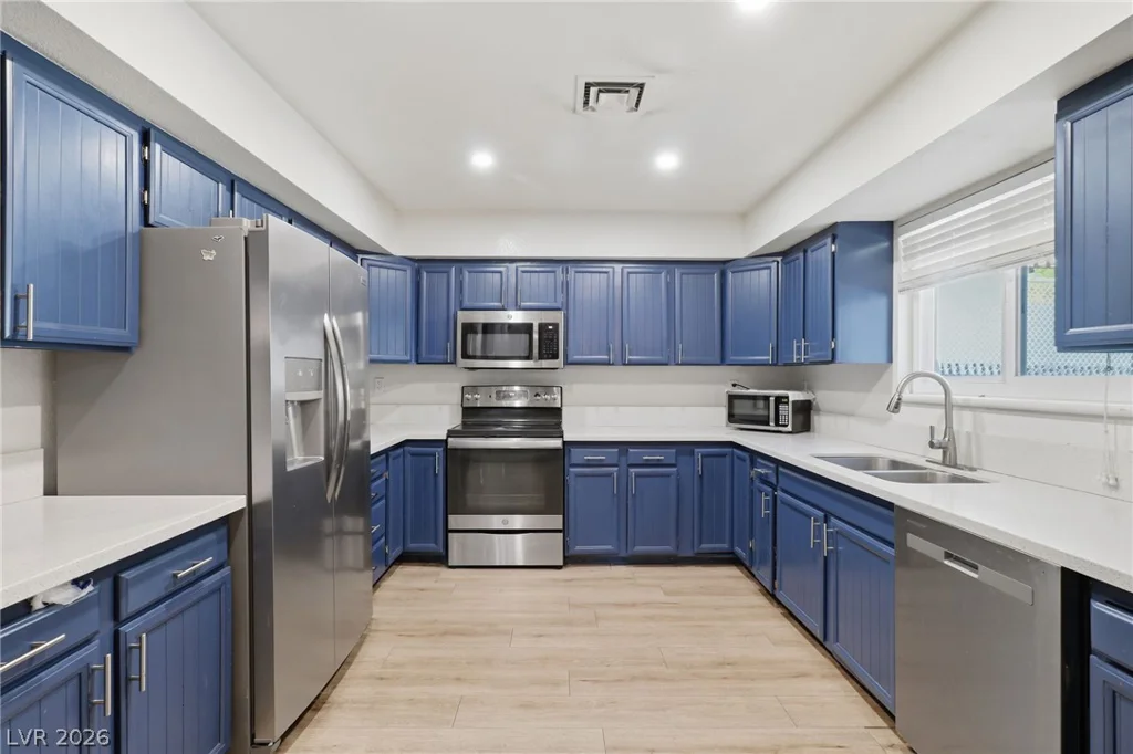 2825 Hacienda, Las Vegas, NV 89120