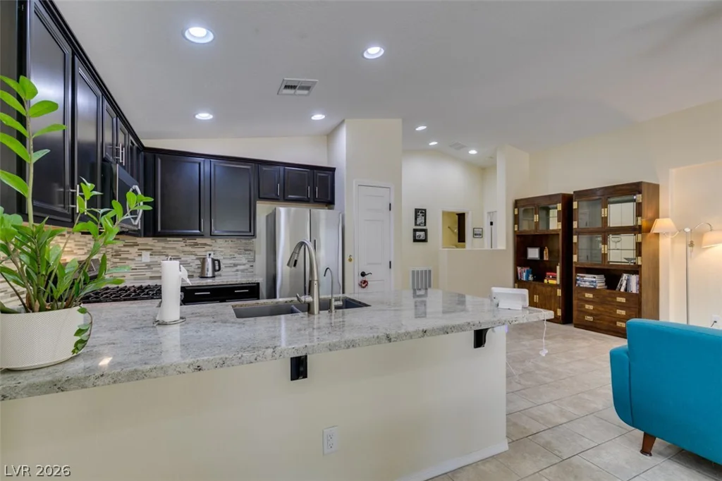 5913 Sammarra, North Las Vegas, NV 89081