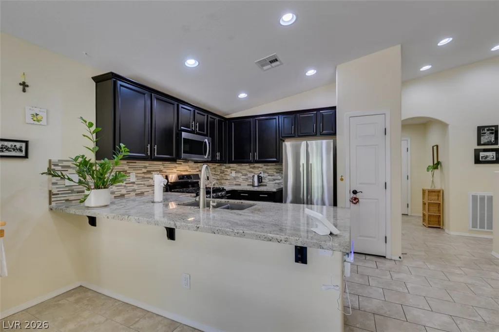 5913 Sammarra, North Las Vegas, NV 89081