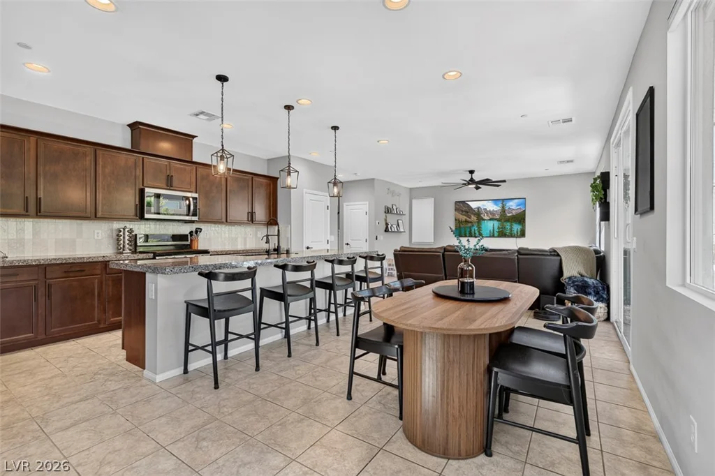 10383 Andele, Las Vegas, NV 89166
