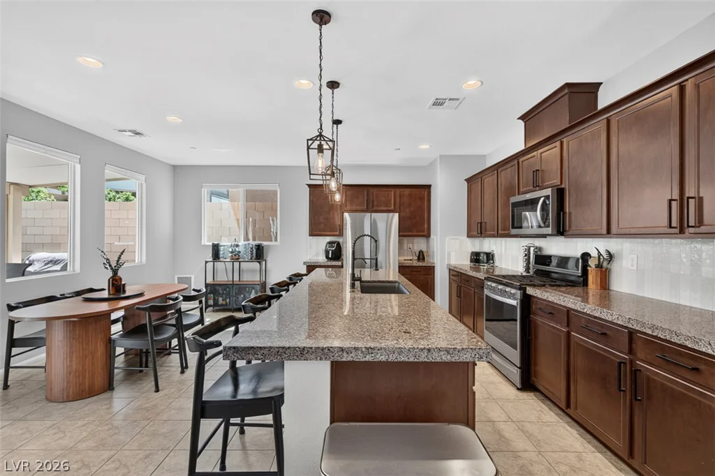 10383 Andele, Las Vegas, NV 89166