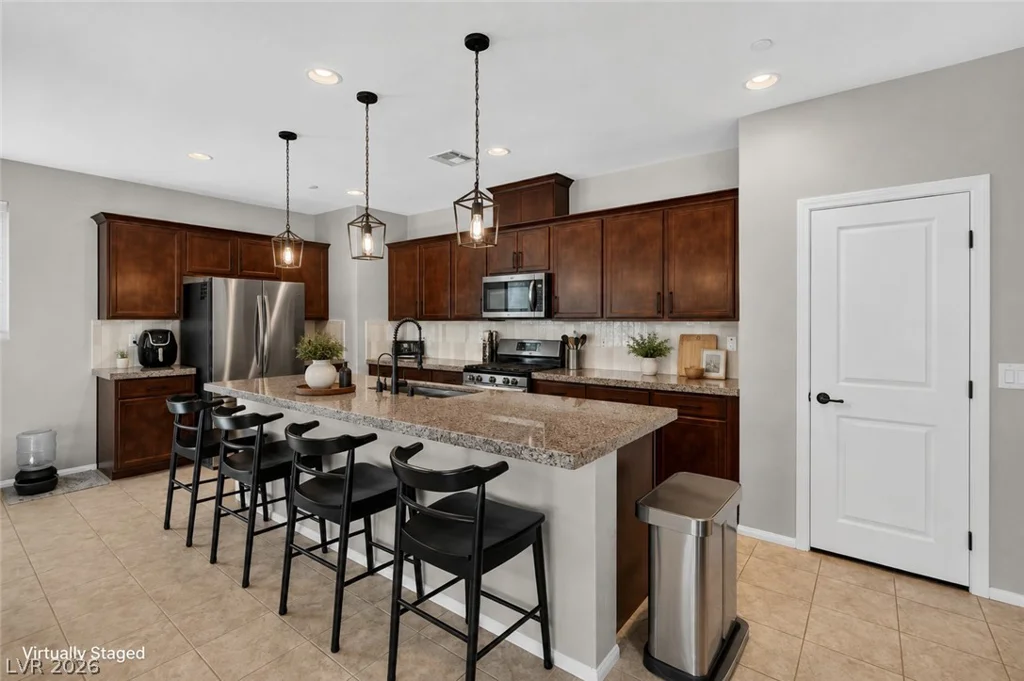 10383 Andele, Las Vegas, NV 89166