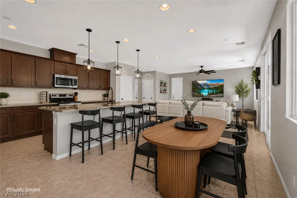 10383 Andele, Las Vegas, NV 89166