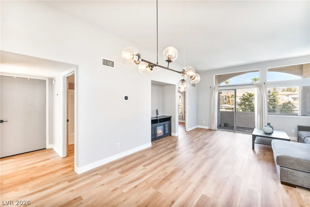 3125 Buffalo, Las Vegas, NV 89128