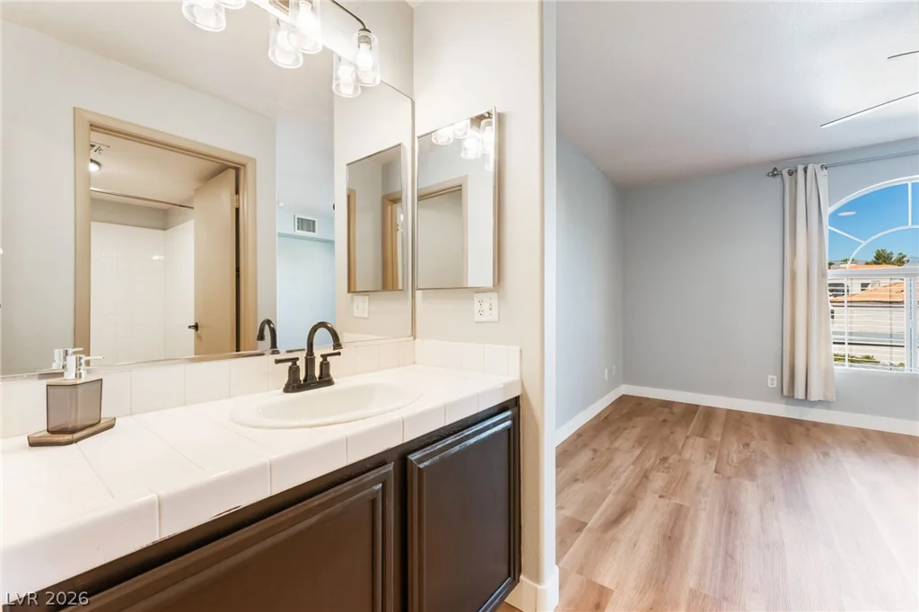 3125 Buffalo, Las Vegas, NV 89128