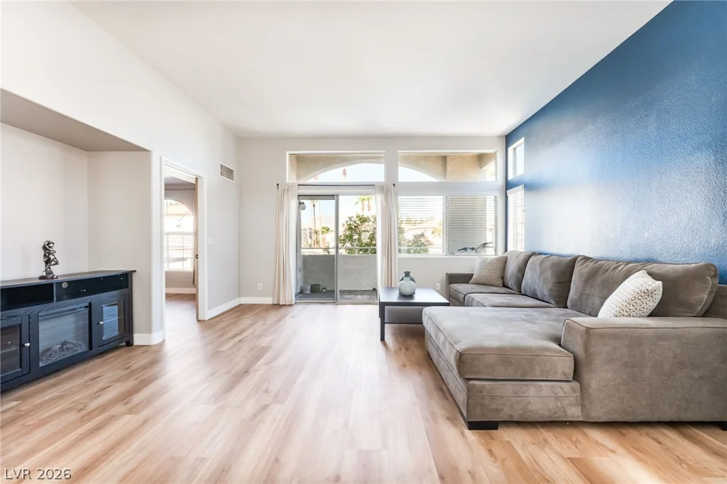 3125 Buffalo, Las Vegas, NV 89128