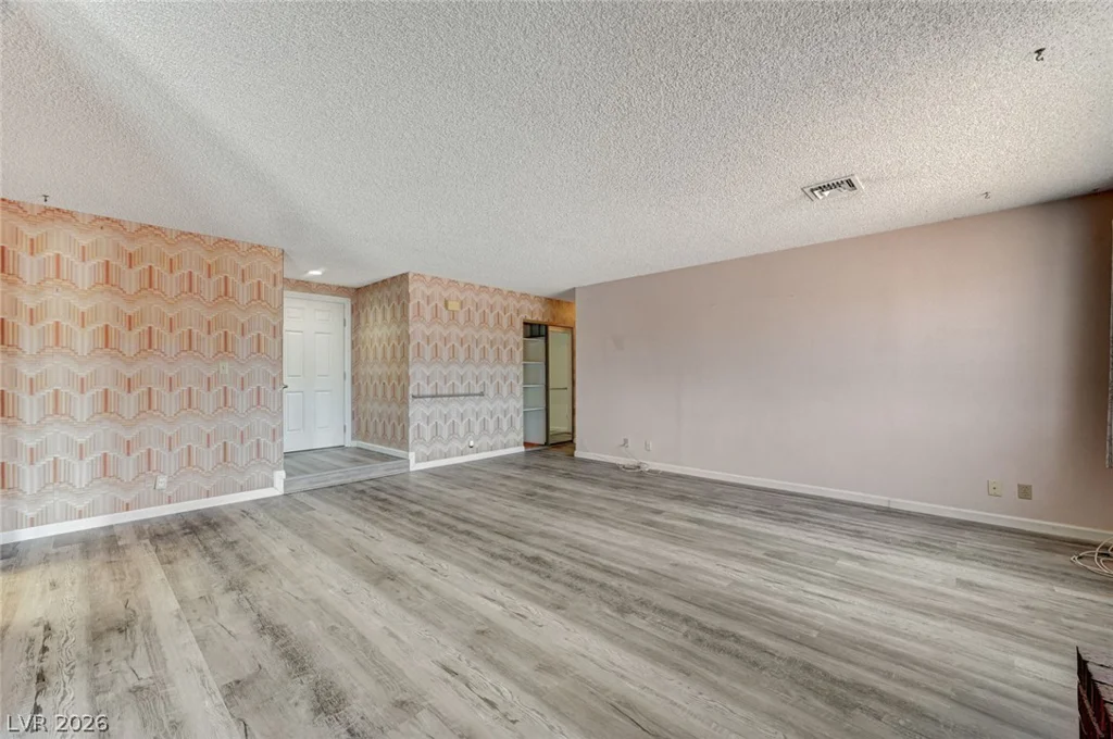 3660 Thom, Las Vegas, NV 89130