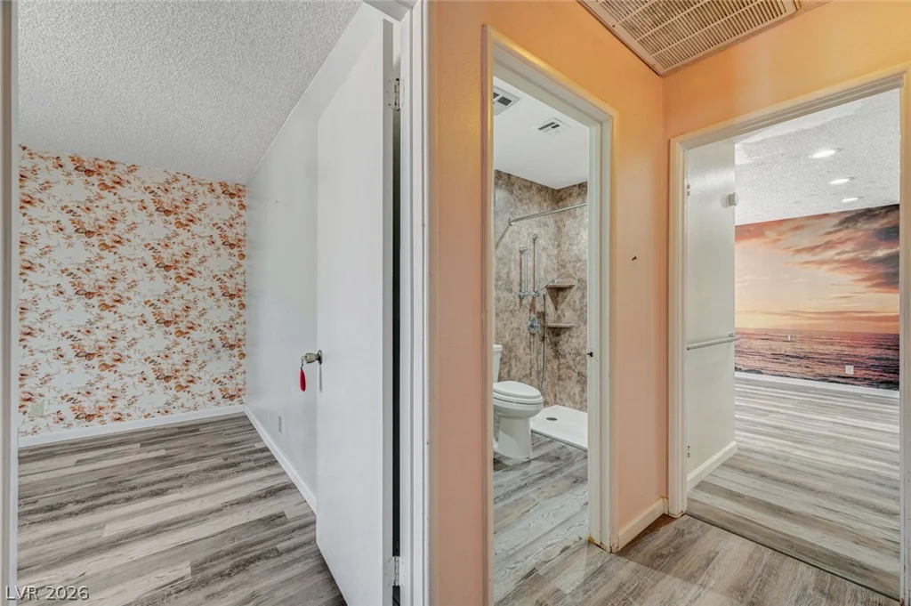 3660 Thom, Las Vegas, NV 89130