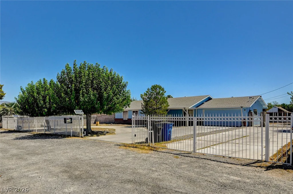 3660 Thom, Las Vegas, NV 89130