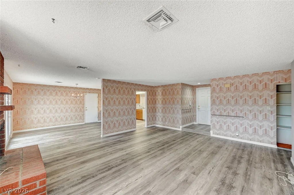 3660 Thom, Las Vegas, NV 89130