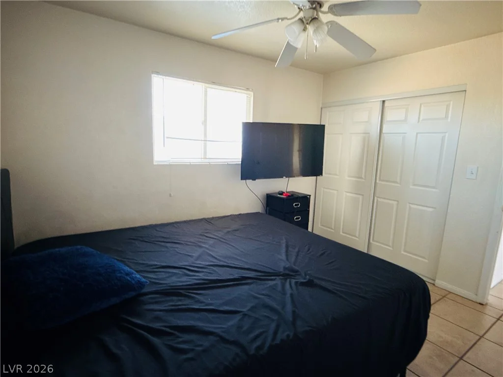 2420 North, North Las Vegas, NV 89030