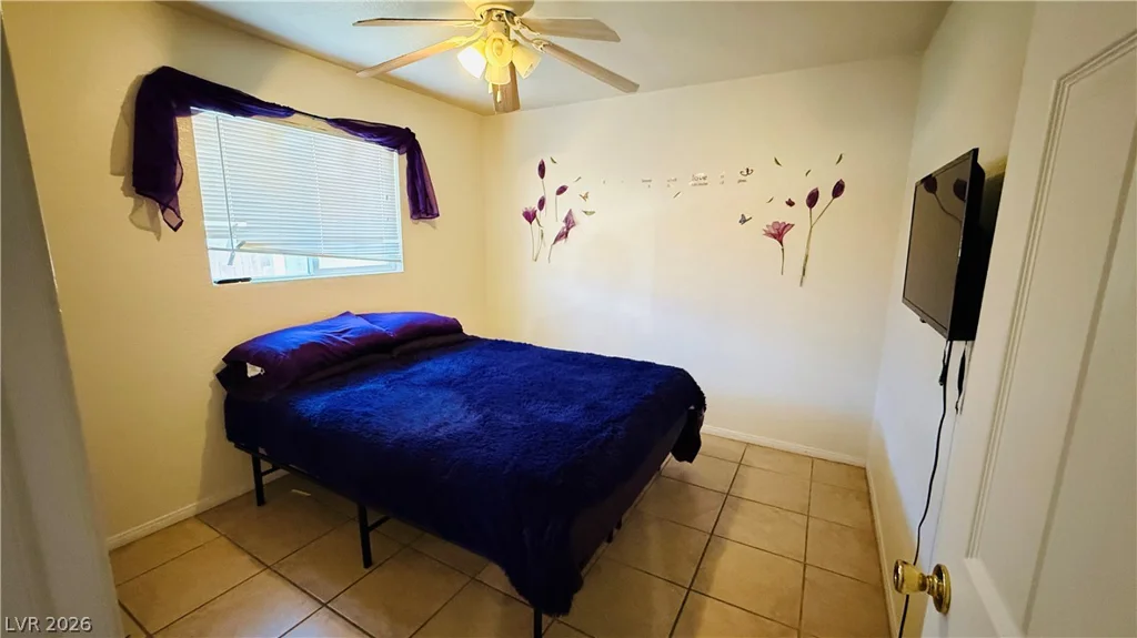 2420 North, North Las Vegas, NV 89030