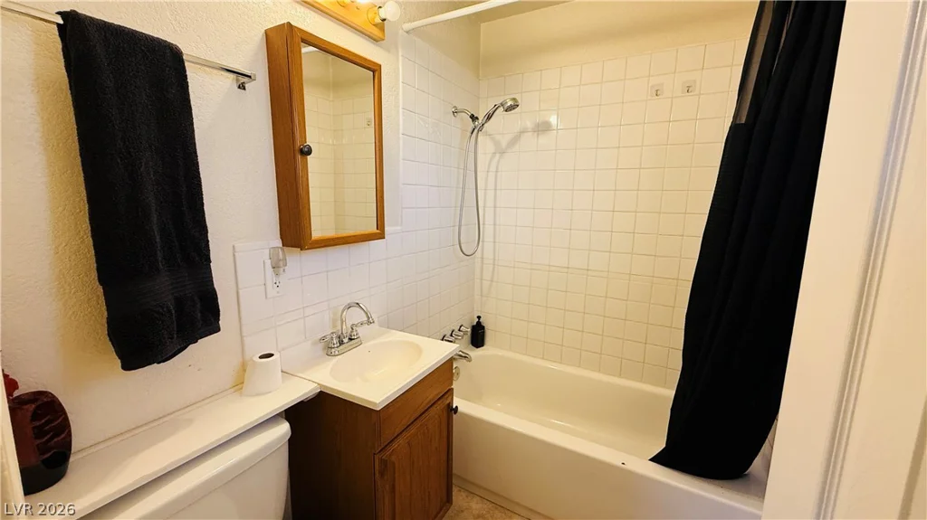 2420 North, North Las Vegas, NV 89030